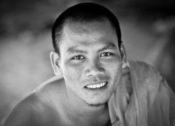 f/2.2, 1/80 sec, at 85mm, 200 ISO, on a Canon EOS 5D Mark II