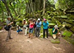 Gavin Gough instructing some of the students at Beng Melea ruins.